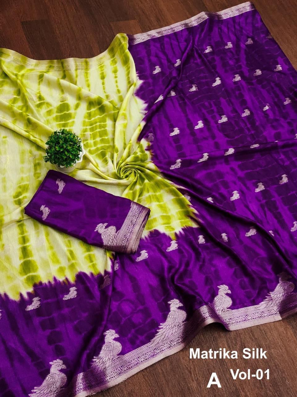 Diya sarees - Bird Printed Silk Saree